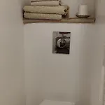 Appartement En Amoureux, Cocktail De Bienvenue Sur Notre Terrasse Provençale Hyères