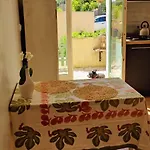 En Amoureux, Cocktail De Bienvenue Sur Notre Terrasse Provençale Hyères