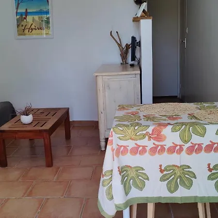 Sejour En Amoureux, Cocktail De Bienvenue Sur Notre Terrasse Provencale *