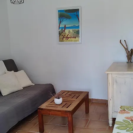 Sejour En Amoureux, Cocktail De Bienvenue Sur Notre Terrasse Provencale Hyeres