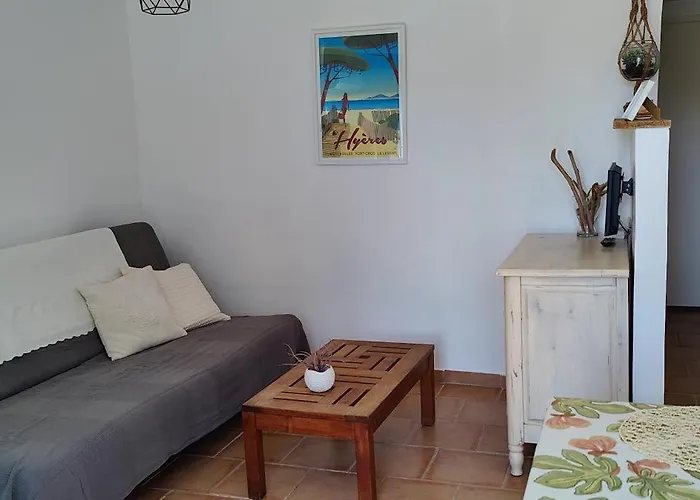 Sejour En Amoureux, Cocktail De Bienvenue Sur Notre Terrasse Provencale Hyeres